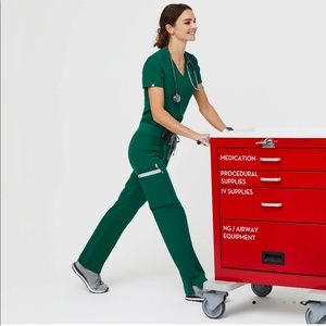 Hunter green medium figs cargo scrub pants